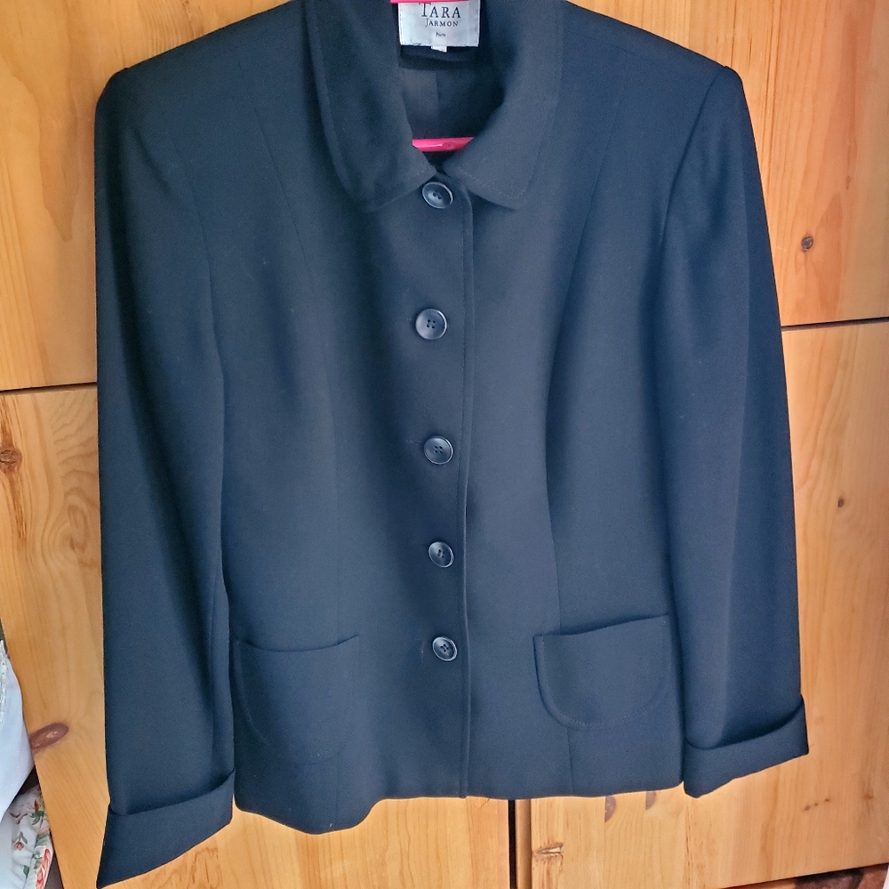 Vintage Tara Jarmon Wool Blend Black Button Front Blazer size Small